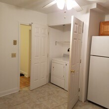 146 Wellsville Ave, Unit B in New Milford, CT - Building Photo - Building Photo