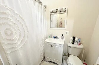 51 Hemenway St, Unit 24B in Boston, MA - Building Photo - Building Photo