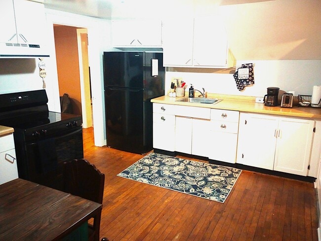 400 E Lead St in Bessemer, MI - Building Photo - Building Photo