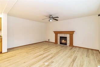 1809 180th Pl SW in Lynnwood, WA - Building Photo - Building Photo
