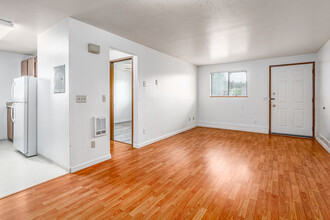 Styner Apartments in Moscow, ID - Building Photo - Building Photo