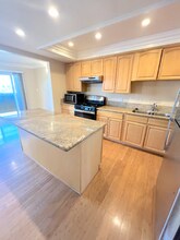 100 Cliff Dr in Laguna Beach, CA - Building Photo - Building Photo