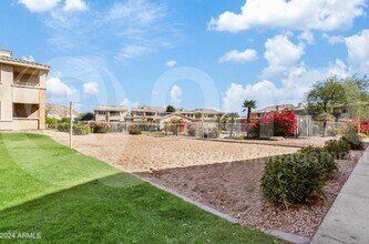 16013 S Desert Foothills Pkwy in Phoenix, AZ - Building Photo - Building Photo