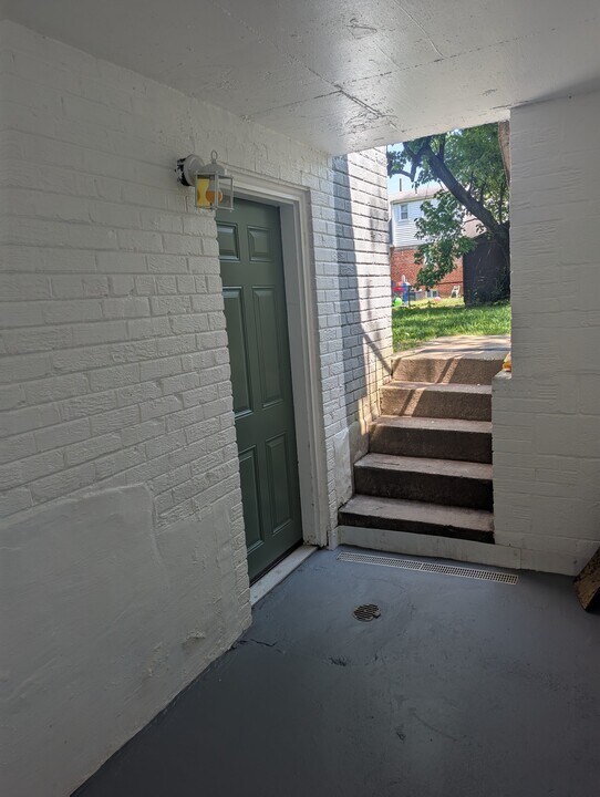 6504 Hansford St, Unit #B1 in District Heights, MD - Foto de edificio