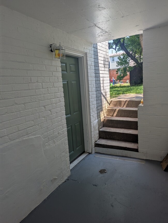 6504 Hansford St, Unit #B1