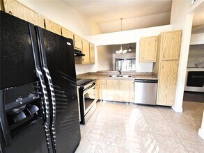 2913 Duchess Oak Ct in St. Cloud, FL - Building Photo - Building Photo