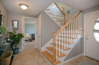 1 Leland Point Dr in Portsmouth, RI - Building Photo - Building Photo
