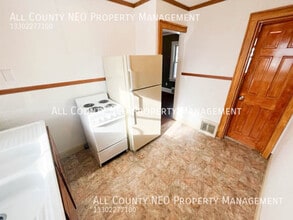 2161 13th St SW in Akron, OH - Building Photo - Building Photo