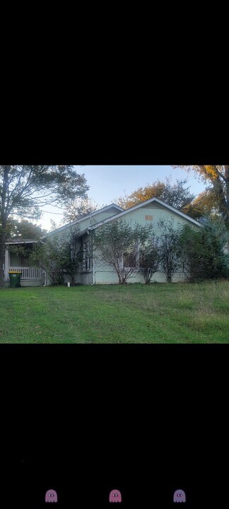 615 Ward St in Marlin, TX - Foto de edificio