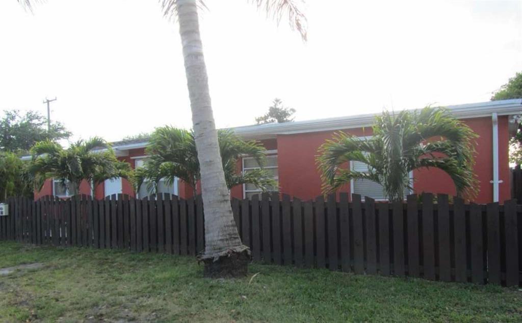 3101 Johnson St, Unit 1 in Hollywood, FL - Foto de edificio