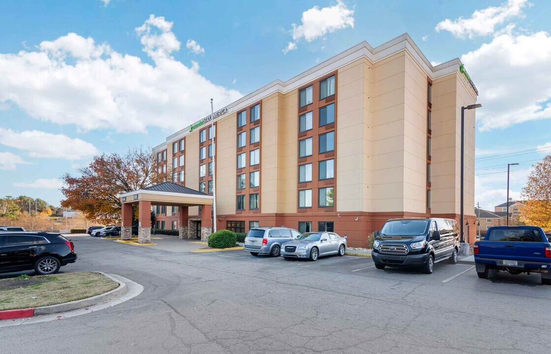 Furnished Studio-Atlanta - Gwinnett Place in Duluth, GA - Foto de edificio