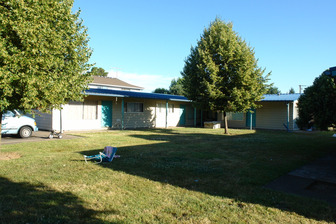 Ring Street Apartments in Salem, OR - Building Photo