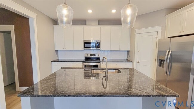 4118 Tosh Ln in Chester, VA - Building Photo - Building Photo