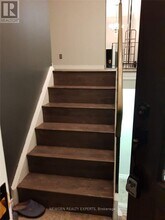 264 Laurentian Dr in Kitchener, ON - Building Photo - Building Photo