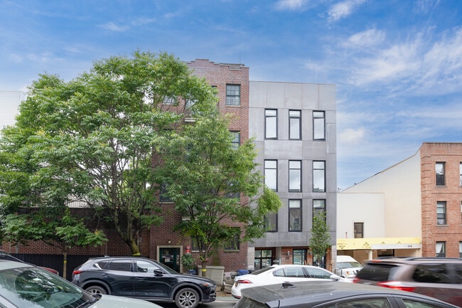 300 20th St in Brooklyn, NY - Building Photo - Building Photo