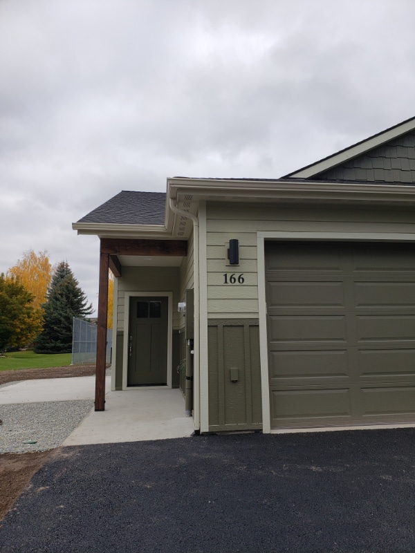 165 Fairway Blvd in Kalispell, MT - Building Photo - Building Photo