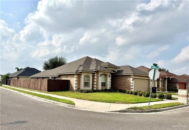 27 E St in Mission, TX - Building Photo - Building Photo