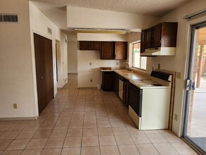 9660 E Quail Pl in Tucson, AZ - Building Photo - Building Photo