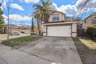 9456 Little Rapids Way in Elk Grove, CA - Building Photo - Building Photo