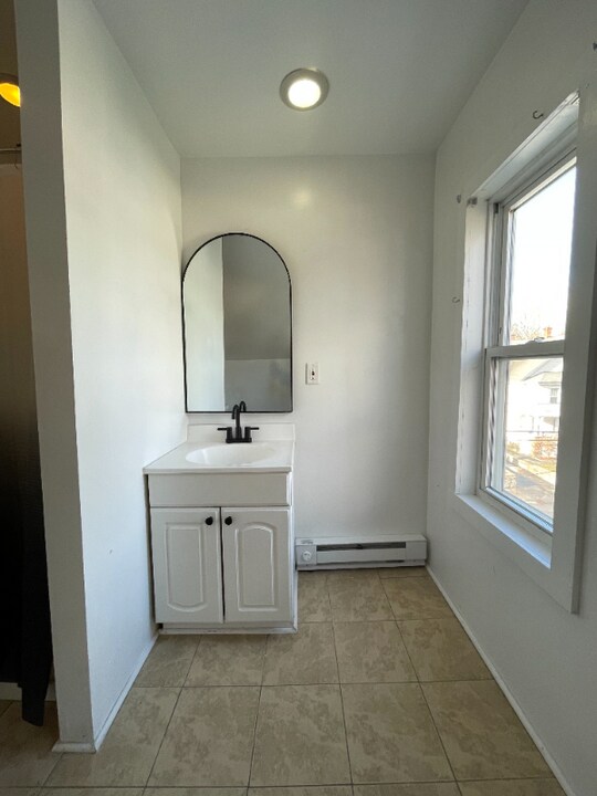 94 Central Ave in Torrington, CT - Building Photo