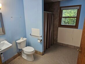 533 Lakeshore Ct in Weyauwega, WI - Building Photo - Building Photo