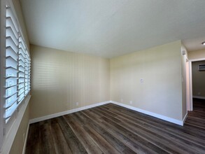Pine Street, 1750-1780* in Napa, CA - Foto de edificio - Interior Photo