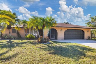 3646 Calliandra Dr in Sarasota, FL - Building Photo - Building Photo