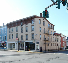 701 Warren St in Hudson, NY - Building Photo - Building Photo