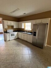 996 McAllister Dr in Calera, AL - Building Photo - Building Photo