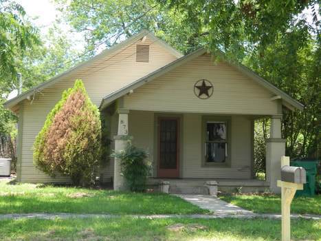 873 W Long in Stephenville, TX - Building Photo