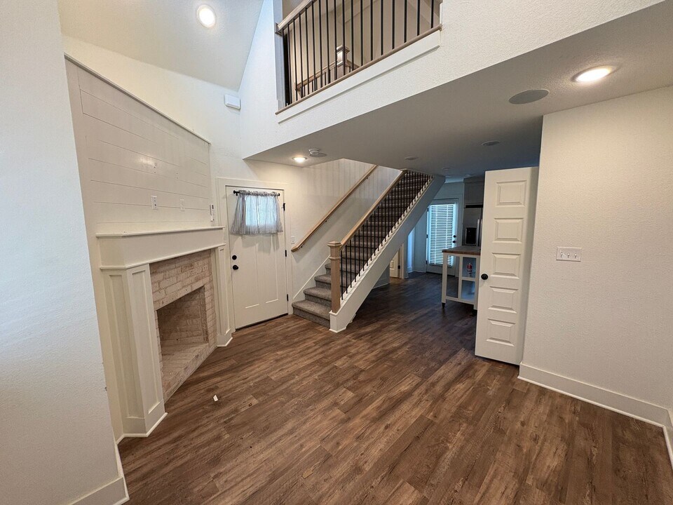 3846 W Somerville Ln in Fayetteville, AR - Foto de edificio