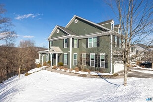 1 Wilderswood Way in Danbury, CT - Building Photo