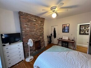 18 Worcester St, Unit 2 in Boston, MA - Foto de edificio - Building Photo