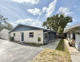 3716 137th Ave N in Largo, FL - Building Photo