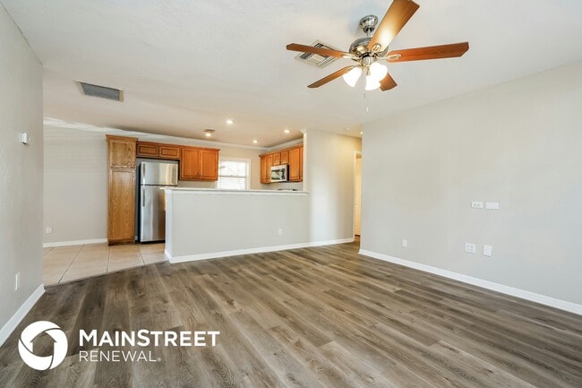 9083 Henry Rd in Ft. Myers, FL - Building Photo - Building Photo