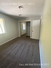 2115 Ottawa St-Unit -302-C in Leavenworth, KS - Building Photo - Building Photo