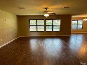 4895 Spears St in Pace, FL - Building Photo - Building Photo