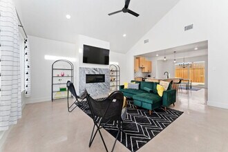 4513 22nd Pl in Lubbock, TX - Building Photo - Building Photo