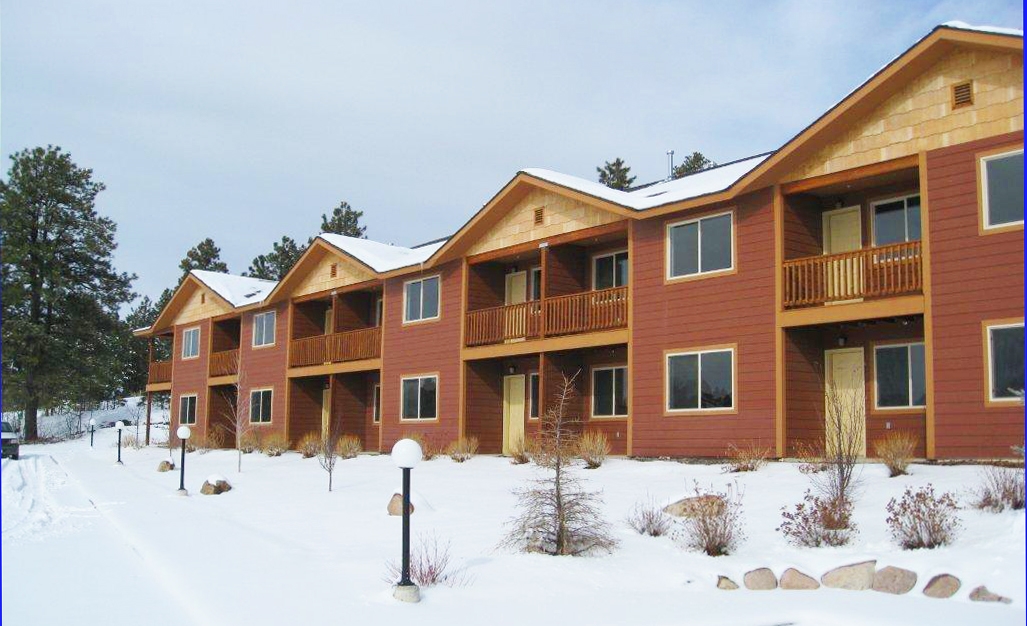 Bristlecone Lofts in Pagosa Springs, CO - Foto de edificio