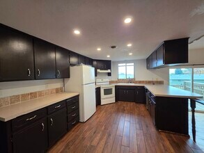 3718 W 17th Pl in Kennewick, WA - Building Photo - Building Photo