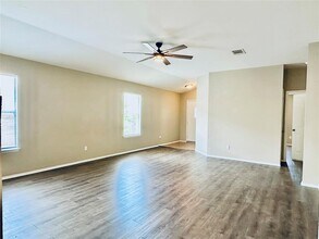 416 Emma Rose Trail in Leander, TX - Building Photo - Building Photo