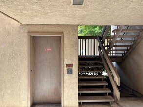 4791 Lago Dr in Huntington Beach, CA - Building Photo - Building Photo