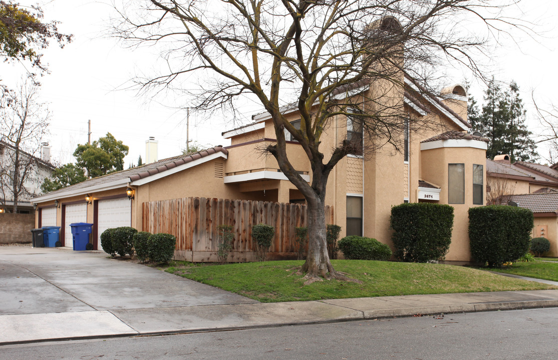 3670-3674 Tuscany Pl in Turlock, CA - Foto de edificio