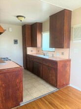 125 N Montague Ave-Unit -E in Fullerton, CA - Foto de edificio - Building Photo