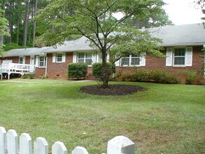 4008 Avent Ferry Rd in Raleigh, NC - Building Photo - Building Photo