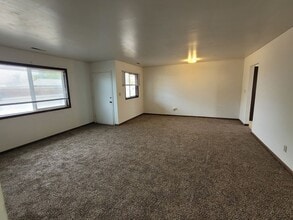 1222-1224 Vandenburg Ave in Moses Lake, WA - Building Photo - Building Photo