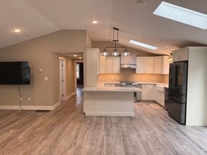 44 Navaho Shores Rd in Middleboro, MA - Building Photo - Building Photo