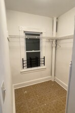 379 Berwick St, Unit #2 in Orange, NJ - Building Photo - Building Photo