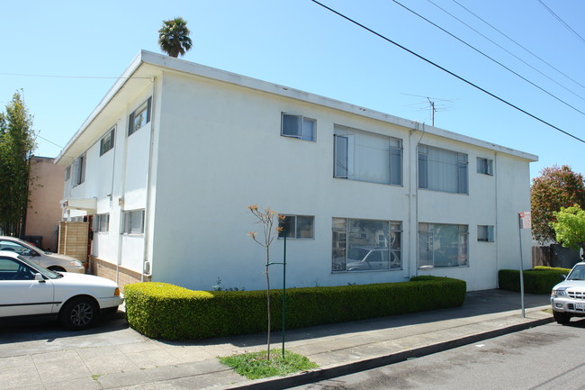 1728 Curtis St in Berkeley, CA - Building Photo - Building Photo