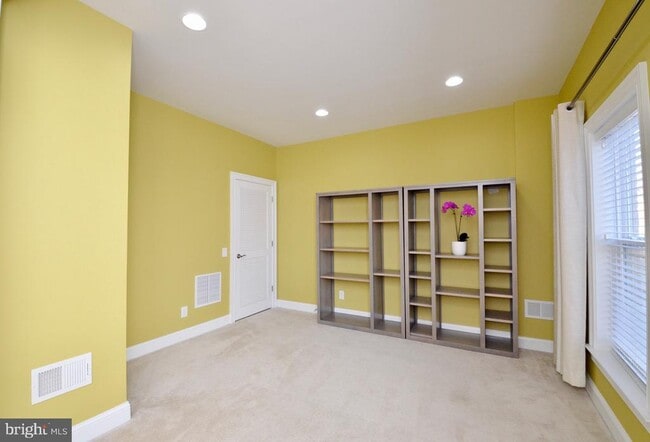 property at 3053 Waterloo Ln